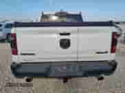 2020 Ram 1500 Rebel z VIN 1C6SRFLM1LN231228, wystawiony jako Copart lot #58342265 z przebiegiem 133 097 mil mil oraz Czysty tytuł • Clean title. Historia ofert i sprzedaży dostępna na DreamBid. Obrazek 6.