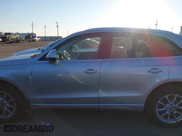 ✅ 2012 Audi Q5 Premium Plus • VIN: WA1LFAFP3CA074088 • Lot: 43392875. Listed on IAAI with 75,955 mi. Free auction sales archive from the USA and detailed vehicle history report at DreamBid. Image 14.