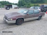 ✅ 1989 Cadillac DeVille • VIN: 1G6CD5155K4359934 • Lot: 42772139. Listed on IAAI with 131,840 mi. Free auction sales archive from the USA and detailed vehicle history report at DreamBid. Image 2.
