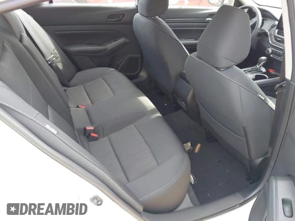 ✅ 2024 Nissan Altima SV • VIN: 1N4BL4DW2RN405689 • Lot: 43276207. Listed on IAAI with 1,948 mi. Free auction sales archive from the USA and detailed vehicle history report at DreamBid. Image 8.