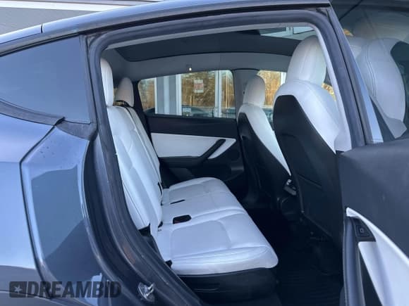 ✅ 2021 Tesla Model Y Long Range • VIN: 5YJYGAEE3MF144318 • Лот: 43759940. Опубликован ранее на IAAI с пробегом 153 334 миль. Бесплатный доступ к архиву аукционных продаж из США и подробный отчёт об истории автомобиля на DreamBid. Изображение 8.