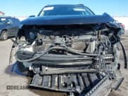 ✅ 2019 Nissan Rogue SV • VIN: KNMAT2MT2KP505821 • Lot: 43369581. Wystawiony na IAAI z przebiegiem 70 178 mil. Bezpłatny archiwum sprzedaży aukcyjnych z USA i szczegółowy raport historii pojazdu na DreamBid. Zdjęcie 6.