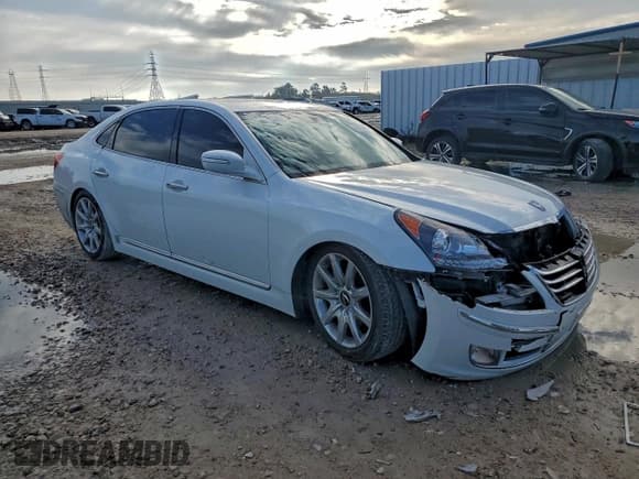 ✅ 2013 Hyundai Equus Signature • VIN: KMHGH4JH8DU065417 • Lot: 95736695. Listed on Copart with 75,922 mi. Free auction sales archive from the USA and detailed vehicle history report at DreamBid. Image 4.