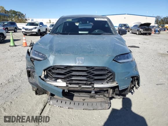 ✅ 2024 Honda HR-V Sport • VIN: 3CZRZ1H50RM723760 • Lot: 82612175. Listed on Copart with 5,319 mi. Free auction sales archive from the USA and detailed vehicle history report at DreamBid. Image 5.