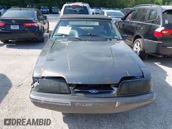 ✅ 1992 Ford Mustang • VIN: 1FACP44M7NF114617 • Lot: 42845712. Wystawiony na IAAI z przebiegiem 95 845 mil. Bezpłatny archiwum sprzedaży aukcyjnych z USA i szczegółowy raport historii pojazdu na DreamBid. Zdjęcie 6.