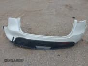 ✅ 2022 Tesla Model Y Long Range • VIN: 7SAYGDEE3NF419661 • Lot: 43116222. Wystawiony na IAAI z przebiegiem Nie podano. Bezpłatny archiwum sprzedaży aukcyjnych z USA i szczegółowy raport historii pojazdu na DreamBid. Zdjęcie 11.