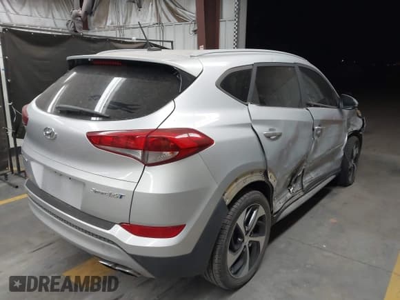 ✅ 2017 Hyundai Tucson Night Edition • VIN: KM8J33A29HU390500 • Lot: 43692264. Listed on IAAI with 60,787 mi. Free auction sales archive from the USA and detailed vehicle history report at DreamBid. Image 4.