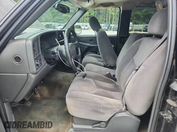 2004 GMC Sierra 1500 SLE with VIN 2GTEC19V741126562, listed as a Copart auction lot 64492065 with 351,273 mi miles and Salvage title. Bid and sale history available at DreamBid. Image 7.