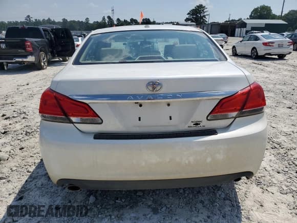 ✅ 2012 Toyota Avalon • VIN: 4T1BK3DB9CU446656 • Lot: 61375385. Listed on Copart with 280,952 mi. Free auction sales archive from the USA and detailed vehicle history report at DreamBid. Image 6.