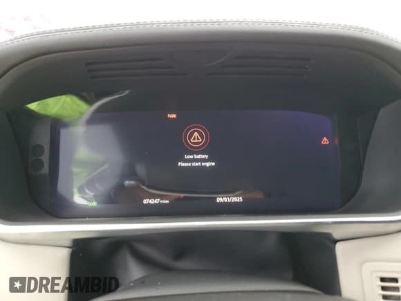 ✅ 2019 Land Rover Range Rover HSE • VIN: SALGS2RK8KA554580 • Lot: 41687285. Wystawiony na Copart z przebiegiem 74 247 mil. Bezpłatny archiwum sprzedaży aukcyjnych z USA i szczegółowy raport historii pojazdu na DreamBid. Zdjęcie 9.