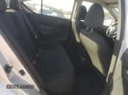 ✅ 2018 Nissan Versa SV • VIN: 3N1CN7AP9JL820300 • Lot: 92606495. Wystawiony na Copart z przebiegiem 69 488 mil. Bezpłatny archiwum sprzedaży aukcyjnych z USA i szczegółowy raport historii pojazdu na DreamBid. Zdjęcie 10.