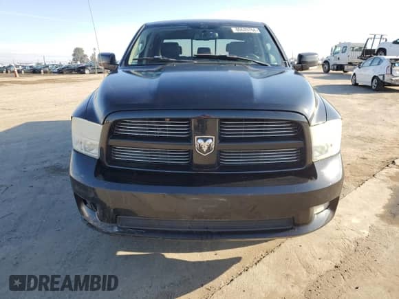 ✅ 2010 Dodge 1500 Sport • VIN: 1D7RB1CT4AS246056 • Лот: 86639764. Размещён на Copart с пробегом 104 769 миль миль. Получите бесплатный доступ к архиву аукционных продаж из США и посмотрите подробный отчёт об истории автомобиля на DreamBid. Изображение 5.
