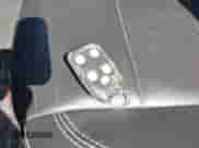 2022 Chevrolet Silverado 1500 LT z VIN 1GCPWCED8NZ104295, wystawiony jako IAAI lot #42053778 z przebiegiem 65 737 mil mil oraz . Historia ofert i sprzedaży dostępna na DreamBid. Obrazek 11.