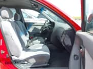 ✅ 2004 Hyundai Elantra GLS • VIN: KMHDN46D54U794248 • Lot: 42004226. Wystawiony na IAAI z przebiegiem 167 849 mil. Bezpłatny archiwum sprzedaży aukcyjnych z USA i szczegółowy raport historii pojazdu na DreamBid. Zdjęcie 5.