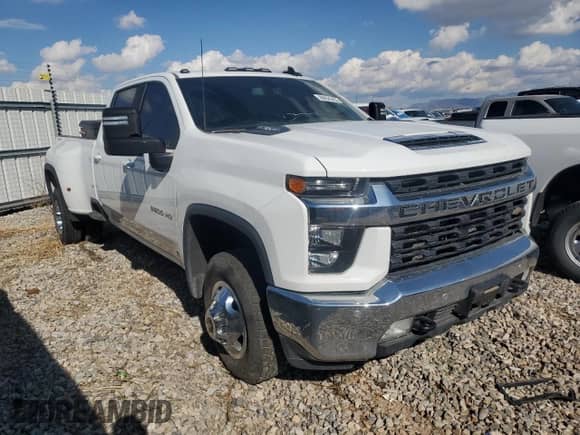 2021 Chevrolet Silverado 3500HD LT z VIN 1GC4YTEY4MF304820, wystawiony jako Copart lot #80626455 z przebiegiem 228 802 mil mil oraz Czysty tytuł • Clean title. Historia ofert i sprzedaży dostępna na DreamBid. Obrazek 4.