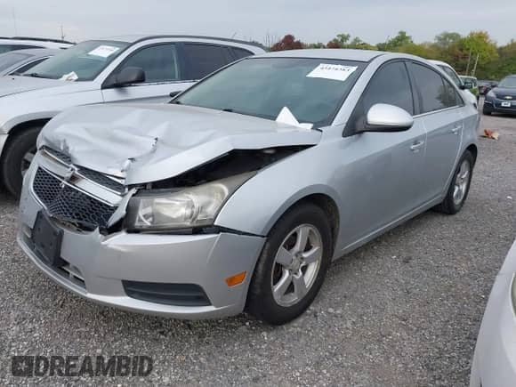 2011 Chevrolet Cruze 1FL с VIN 1G1PE5S93B7257584, выставлен на аукционе IAAI как лот 43474383 с пробегом 185 824 миль миль и . История ставок и продаж доступна на DreamBid. Изображение 2.