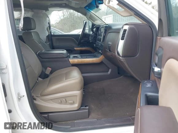 ✅ 2015 Chevrolet Silverado 2500HD LTZ • VIN: 1GC1KWE8XFF644532 • Lot: 41645727. Listed on IAAI with 133,860 mi. Free auction sales archive from the USA and detailed vehicle history report at DreamBid. Image 5.