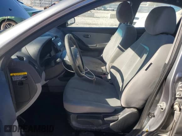 2010 Hyundai Elantra GLS z VIN KMHDU4AD7AU148523, wystawiony jako Copart lot #85756685 z przebiegiem 115 835 mil mil oraz Nie do naprawy • Non repairable. Historia ofert i sprzedaży dostępna na DreamBid. Obrazek 7.