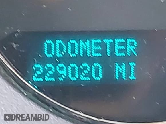 ✅ 2011 Chevrolet Silverado 2500HD LTZ • VIN: 1GC1KYC8XBF249646 • Лот: 41766424. Опубликован ранее на IAAI с пробегом 229 020 миль. Бесплатный доступ к архиву аукционных продаж из США и подробный отчёт об истории автомобиля на DreamBid. Изображение 15.