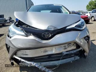 ✅ 2020 Toyota C-HR LE • VIN: NMTKHMBX8LR104139 • Лот: 63593265. Опубликован ранее на Copart с пробегом 97 886 миль. Бесплатный доступ к архиву аукционных продаж из США и подробный отчёт об истории автомобиля на DreamBid. Изображение 5.