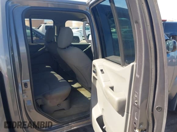 ✅ 2018 Nissan Frontier SV • VIN: 1N6AD0ER0JN722506 • Lot: 43210188. Listed on IAAI with 79,585 mi. Free auction sales archive from the USA and detailed vehicle history report at DreamBid. Image 8.