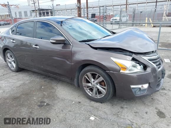 ✅ 2014 Nissan Altima SL • VIN: 1N4AL3APXEC317871 • Lot: 42127847. Listed on IAAI with 171,370 mi. Free auction sales archive from the USA and detailed vehicle history report at DreamBid. Image 1.