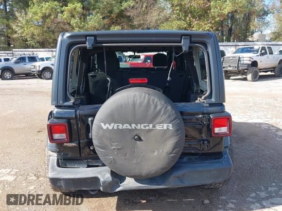 ✅ 2020 Jeep Wrangler Unlimited Sport S • VIN: 1C4HJXDN2LW275305 • Lot: 43779048. Wystawiony na IAAI z przebiegiem 86 074 mil. Bezpłatny archiwum sprzedaży aukcyjnych z USA i szczegółowy raport historii pojazdu na DreamBid. Zdjęcie 6.