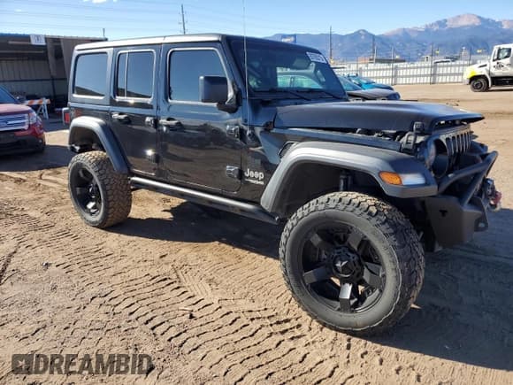 ✅ 2020 Jeep Wrangler Unlimited Freedom • VIN: 1C4HJXDGXLW276557 • Lot: 93765315. Wystawiony na Copart z przebiegiem 162 649 mil. Bezpłatny archiwum sprzedaży aukcyjnych z USA i szczegółowy raport historii pojazdu na DreamBid. Zdjęcie 4.