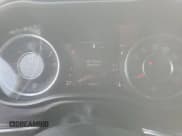 ✅ 2016 Dodge Challenger SXT Plus • VIN: 2C3CDZAG1GH107733 • Lot: 71702744. Wystawiony na Copart z przebiegiem 171 863 mil. Bezpłatny archiwum sprzedaży aukcyjnych z USA i szczegółowy raport historii pojazdu na DreamBid. Zdjęcie 9.