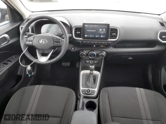 ✅ 2024 Hyundai Venue SEL • VIN: KMHRC8A36RU339384 • Lot: 44604035. Listed on Copart with 6,072 mi. Free auction sales archive from the USA and detailed vehicle history report at DreamBid. Image 8.