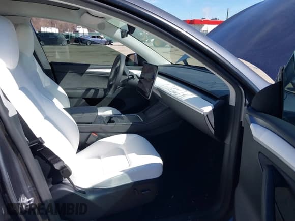 ✅ 2023 Tesla Model Y Long Range • VIN: 7SAYGDEE2PF883687 • Lot: 41589837. Listed on IAAI with 36,890 mi. Free auction sales archive from the USA and detailed vehicle history report at DreamBid. Image 5.