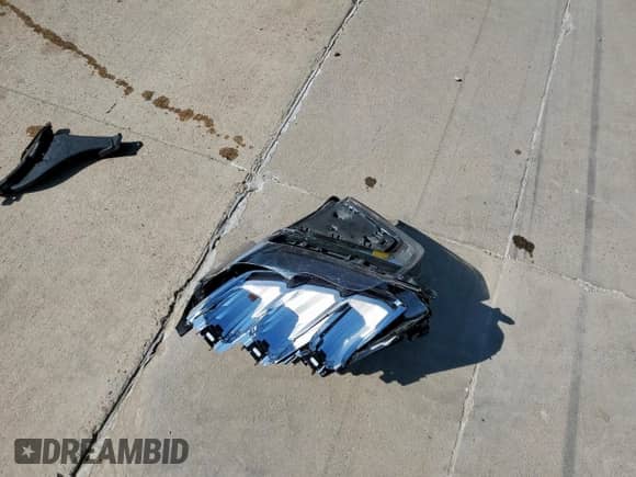 2022 Chevrolet Tahoe RST с VIN 1GNSCRKD4NR205660, выставлен на аукционе Copart как лот 71288995 с пробегом 145 818 миль миль и Чистый • Clean title. История ставок и продаж доступна на DreamBid. Изображение 13.