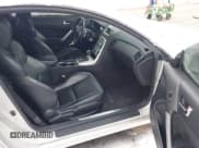 ✅ 2010 Hyundai Genesis Coupe Track • VIN: KMHHU6KH1AU015707 • Lot: 43829214. Listed on IAAI with 210,490 mi. Free auction sales archive from the USA and detailed vehicle history report at DreamBid. Image 5.