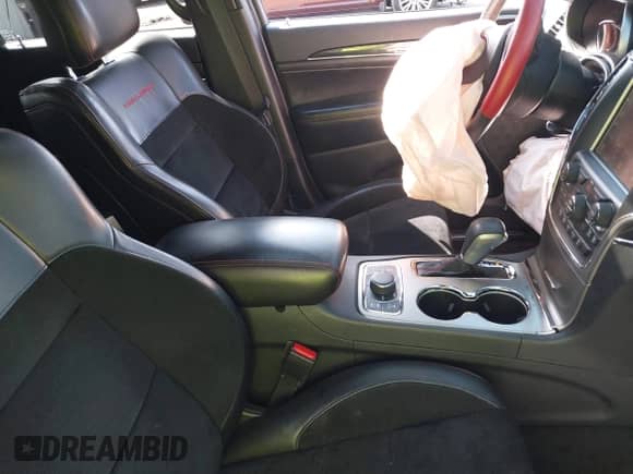 2017 Jeep Grand Cherokee Trailhawk with VIN 1C4RJFLG6HC718727, listed as a IAAI auction lot 43277148 with 92,337 mi miles and . Bid and sale history available at DreamBid. Image 5.