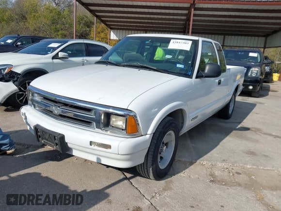 ✅ 1997 Chevrolet S-10 LS • VIN: 1GCCS19X8VK150625 • Лот: 43847303. Опубликован ранее на IAAI с пробегом 128 973 миль. Бесплатный доступ к архиву аукционных продаж из США и подробный отчёт об истории автомобиля на DreamBid. Изображение 2.