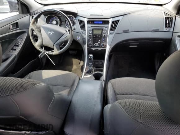 ✅ 2011 Hyundai Sonata SE • VIN: 5NPEC4AC2BH274593 • Lot: 89471885. Listed on Copart with 108,012 mi. Free auction sales archive from the USA and detailed vehicle history report at DreamBid. Image 8.