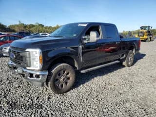 ✅ 2024 Ford F-250 XL • VIN: 1FT7W2BA2REC74895 • Lot: 84036845. Wystawiony na Copart z przebiegiem 85 221 mil. Bezpłatny archiwum sprzedaży aukcyjnych z USA i szczegółowy raport historii pojazdu na DreamBid. Zdjęcie 1.