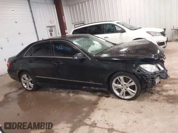 ✅ 2010 Mercedes-Benz E 350 Luxury • VIN: WDDHF8HB4AA139460 • Lot: 41660000. Listed on IAAI with 147,782 mi. Free auction sales archive from the USA and detailed vehicle history report at DreamBid. Image 13.