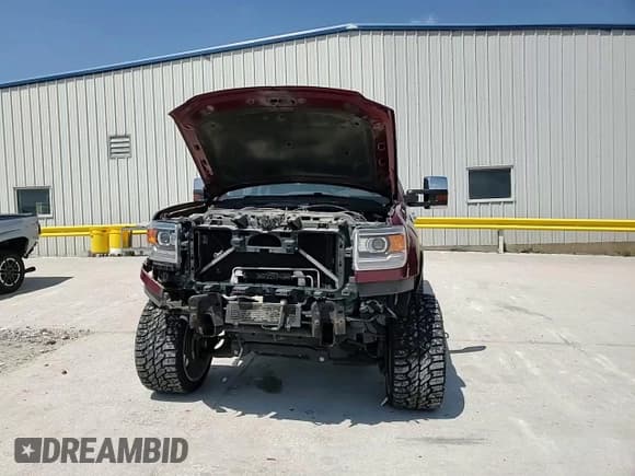 ✅ 2015 GMC Sierra 2500HD SLT • VIN: 1GT12ZE80FF522330 • Lot: 70948265. Wystawiony na Copart z przebiegiem 153 685 mil. Bezpłatny archiwum sprzedaży aukcyjnych z USA i szczegółowy raport historii pojazdu na DreamBid. Zdjęcie 14.