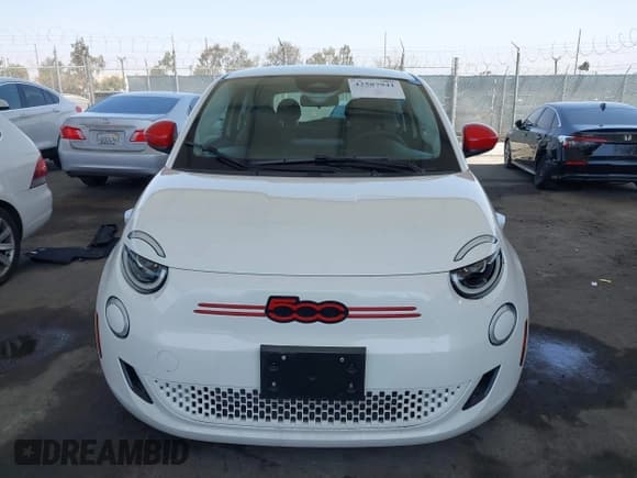✅ 2024 FIAT 500e INSPI(RED) • VIN: ZFAFFAA40RX210061 • Lot: 42587941. Listed on IAAI with 3,052 mi. Free auction sales archive from the USA and detailed vehicle history report at DreamBid. Image 12.