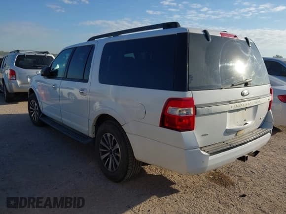 ✅ 2016 Ford Expedition Max XLT • VIN: 1FMJK1JT2GEF08671 • Lot: 43374659. Wystawiony na IAAI z przebiegiem 104 199 mil. Bezpłatny archiwum sprzedaży aukcyjnych z USA i szczegółowy raport historii pojazdu na DreamBid. Zdjęcie 3.