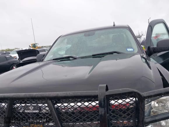 ✅ 2013 Chevrolet Silverado 2500HD LT • VIN: 1GC1KXCG7DF151954 • Lot: 41909133. Listed on IAAI with 189,939 mi. Free auction sales archive from the USA and detailed vehicle history report at DreamBid. Image 10.