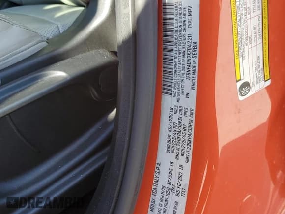 ✅ 2019 FIAT 500L Trekking • VIN: ZFBNFADH7KZ042211 • Lot: 58894534. Listed on Copart with 36,997 mi. Free auction sales archive from the USA and detailed vehicle history report at DreamBid. Image 13.