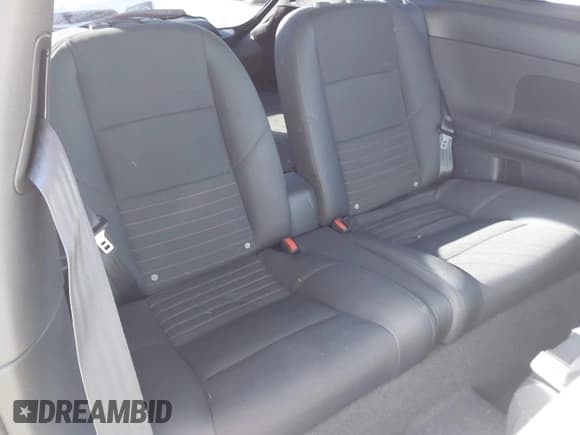 ✅ 2011 Volvo C30 • VIN: YV1672MK4B2247570 • Лот: 43800647. Опубликован ранее на IAAI с пробегом 78 387 миль. Бесплатный доступ к архиву аукционных продаж из США и подробный отчёт об истории автомобиля на DreamBid. Изображение 8.