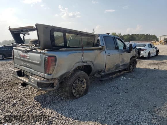 ✅ 2024 GMC Sierra 2500HD AT4 • VIN: 1GT49PEY1RF225164 • Lot: 80607425. Listed on Copart with Not provided. Free auction sales archive from the USA and detailed vehicle history report at DreamBid. Image 3.