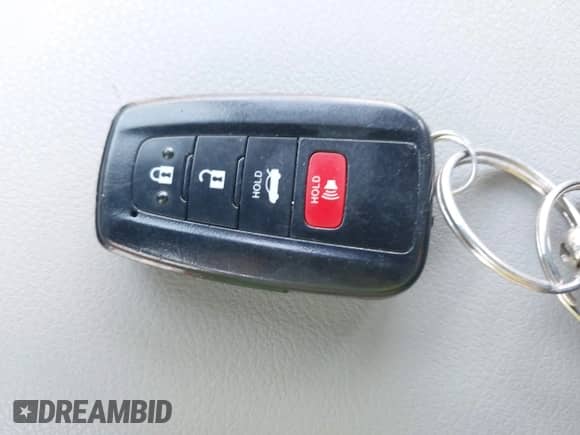 2023 Toyota Camry Hybrid LE z VIN 4T1C31AK8PU606221, wystawiony jako IAAI lot #41957788 z przebiegiem 52 532 mil mil oraz . Historia ofert i sprzedaży dostępna na DreamBid. Obrazek 11.