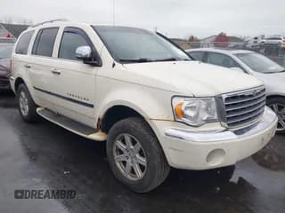 ✅ 2008 Chrysler Aspen Limited • VIN: 1A8HW58218F111663 • Lot: 43737899. Wystawiony na IAAI z przebiegiem 199 790 mil. Bezpłatny archiwum sprzedaży aukcyjnych z USA i szczegółowy raport historii pojazdu na DreamBid. Zdjęcie 1.