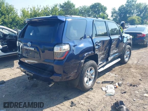 ✅ 2018 Toyota 4Runner SR5 • VIN: JTEBU5JR0J5542786 • Lot: 42986187. Wystawiony na IAAI z przebiegiem 84 892 mil. Bezpłatny archiwum sprzedaży aukcyjnych z USA i szczegółowy raport historii pojazdu na DreamBid. Zdjęcie 4.