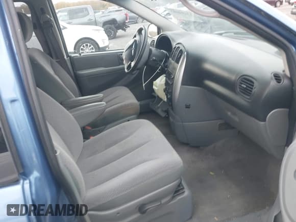 ✅ 2007 Chrysler Town & Country Touring • VIN: 2A4GP54LX7R157590 • Lot: 43494093. Listed on IAAI with Not provided. Free auction sales archive from the USA and detailed vehicle history report at DreamBid. Image 5.