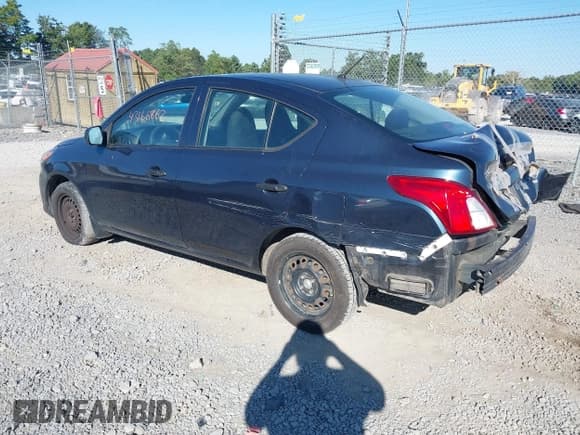 ✅ 2015 Nissan Versa S Plus • VIN: 3N1CN7AP9FL841591 • Лот: 43166862. Опубликован ранее на IAAI с пробегом 146 299 миль. Бесплатный доступ к архиву аукционных продаж из США и подробный отчёт об истории автомобиля на DreamBid. Изображение 3.